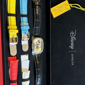 Minnie Mouse Invicta watch with 5 leather bands